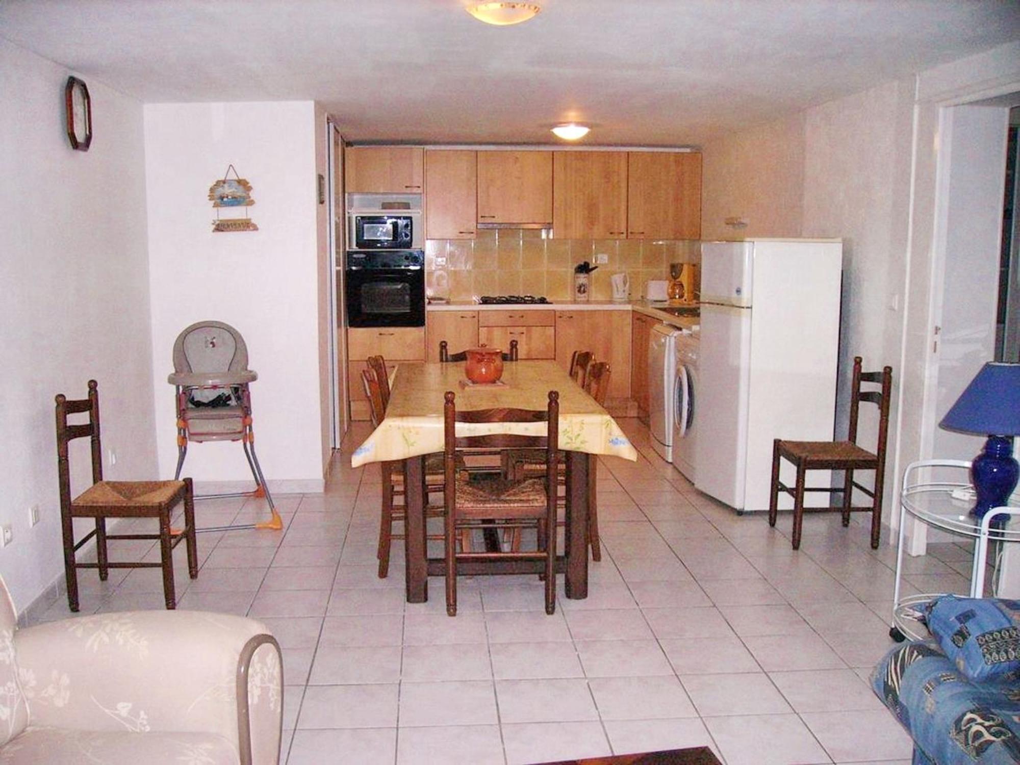Appartement Charmant A Breuillet Avec Jardin Spacieux Экстерьер фото